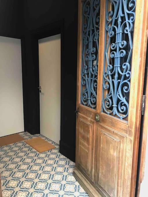 Grand Appartement En Maison De Ville Valreas Exterior photo